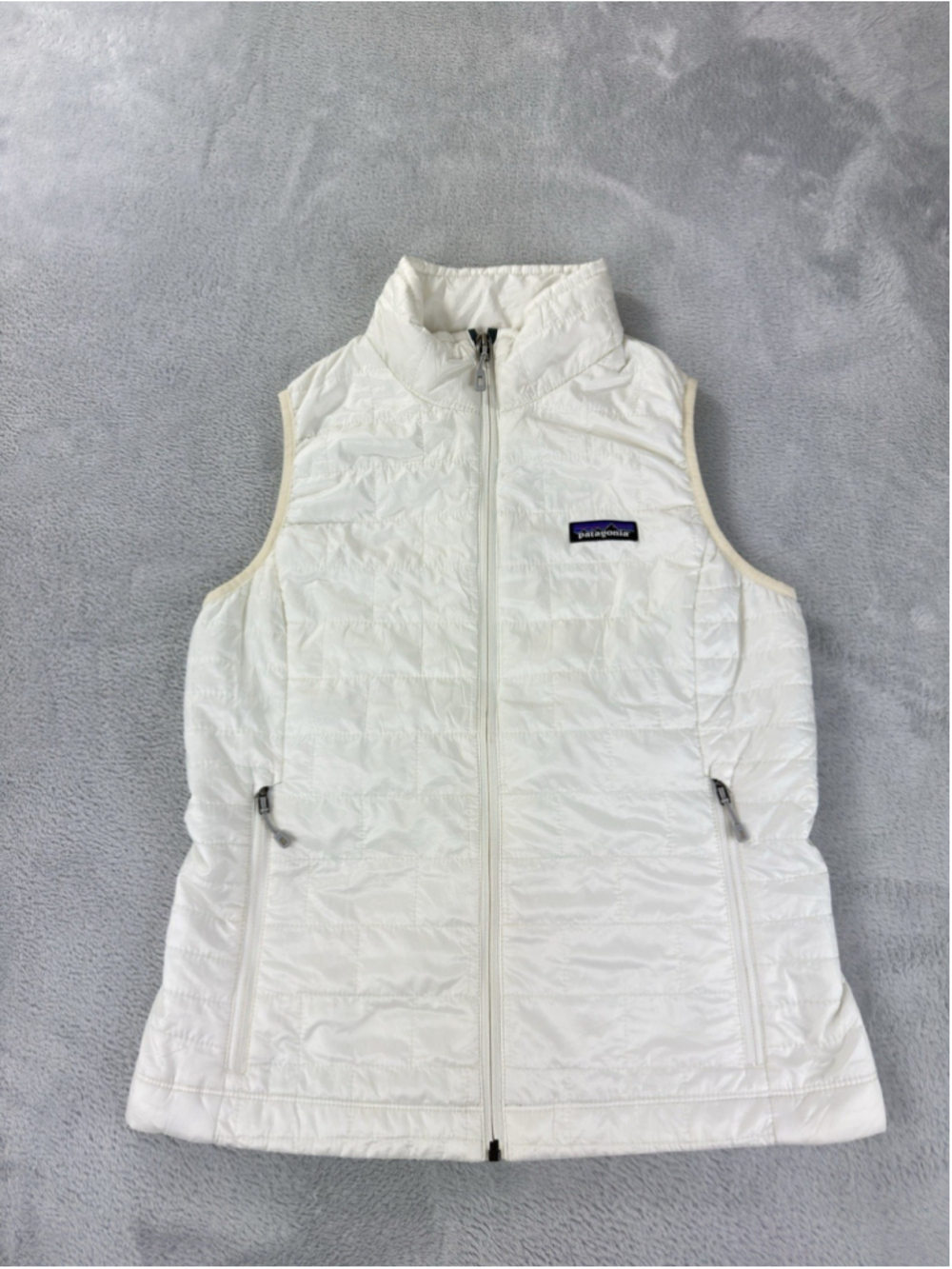 Patagonia Women's Size Small White Nano Puff Vest 100% Polyester 84247 Style